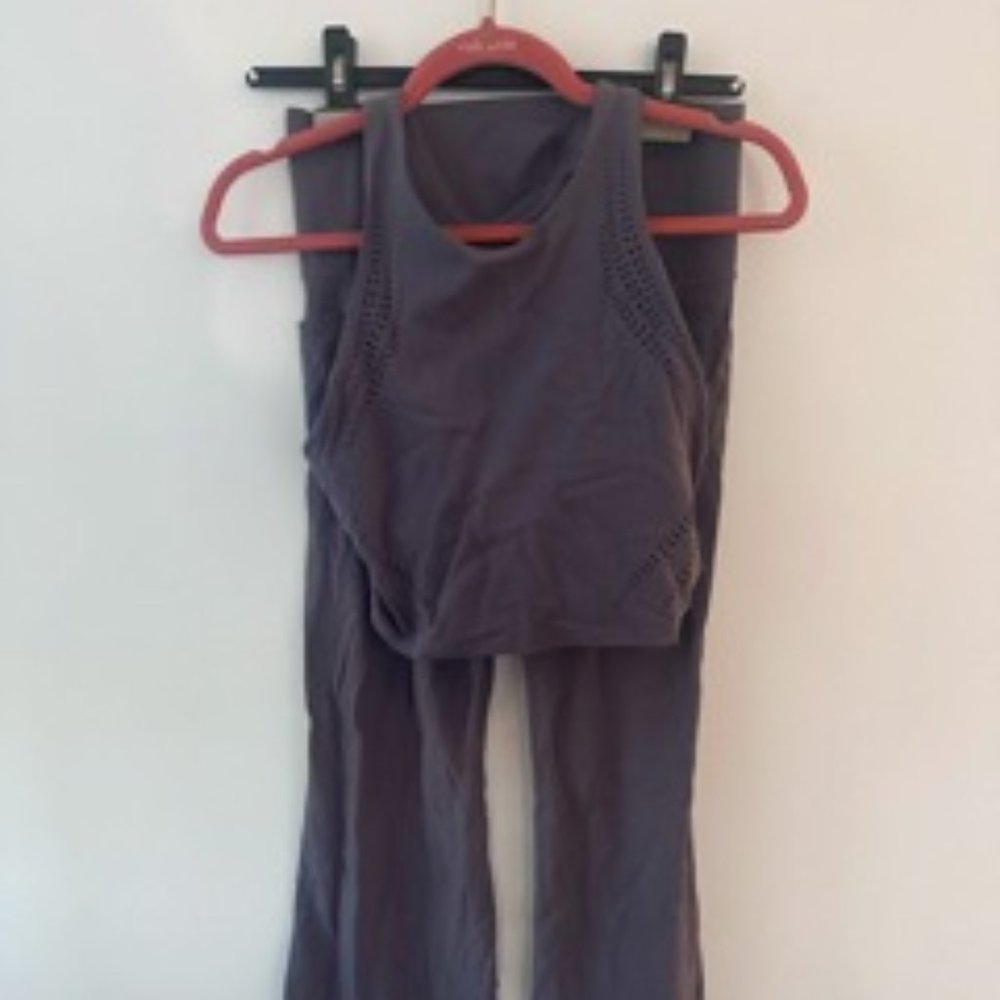 COPY - Athleta Salutation Stash Flare Pant and Matching Top in Medium Petite